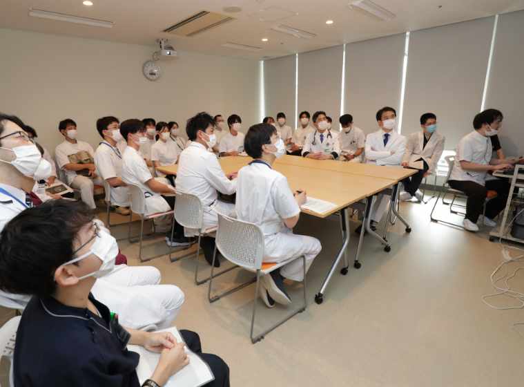 カンファレンス